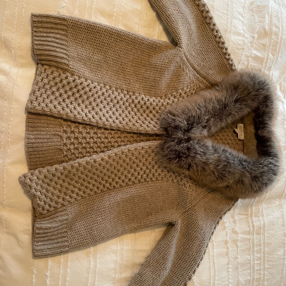 Kinross cashmere fur collar sweater